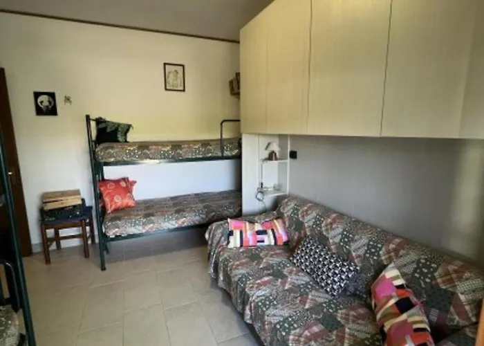 Spacious With Pool Access